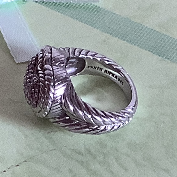 Ring - Picture 3 of 3